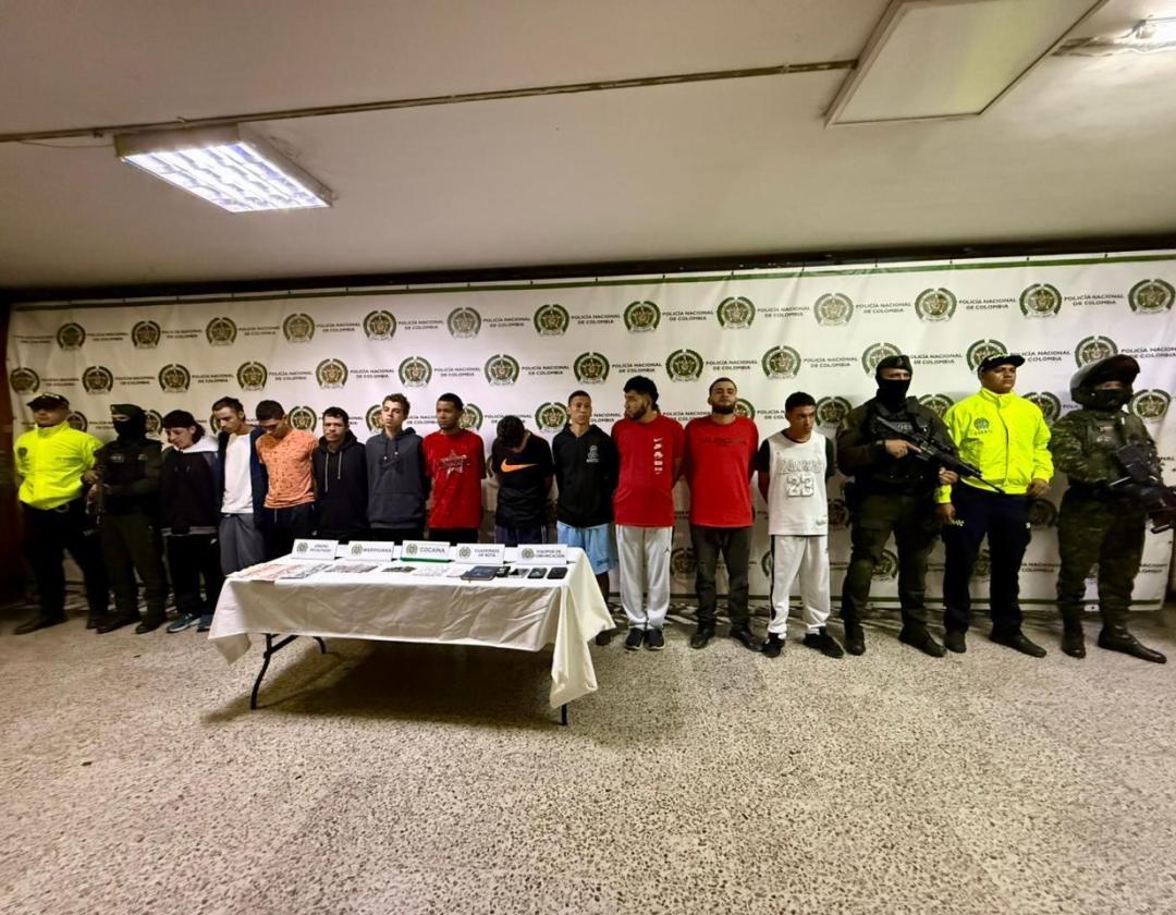 11 personas capturadas en el comando al lado de la Policía Nacional