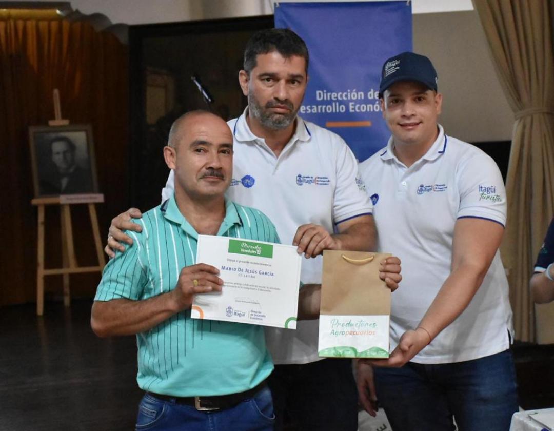 Evento de reconocimiento a los productores agropecuarios del corregimiento El Manzanillo